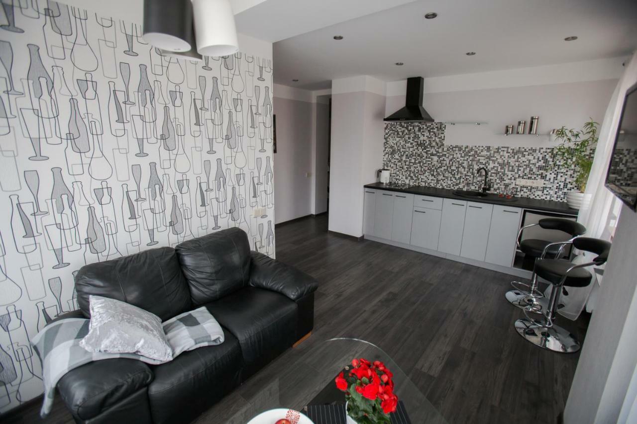 Park Apartments Валмиера Экстерьер фото
