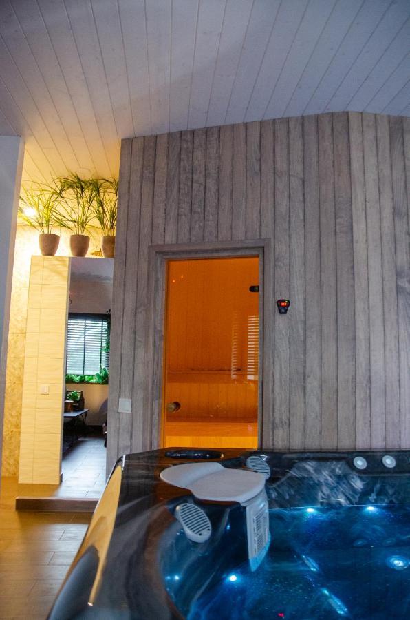 Park Apartments Валмиера Экстерьер фото